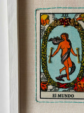 Cargar imagen en el visor de la galería, Cuadro Tarot Bordado - El Mundo
