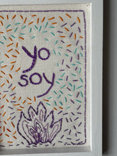 Cargar imagen en el visor de la galería, Milagrito Frase Bordado - La llama Violeta
