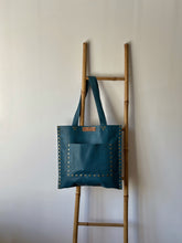 Cargar imagen en el visor de la galería, Cartera de cuero Virgen de Guadalupe
