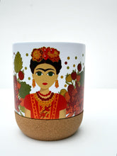 Cargar imagen en el visor de la galería, Taza Frida Flores de otoño - Tapa y apoyo antideslizante
